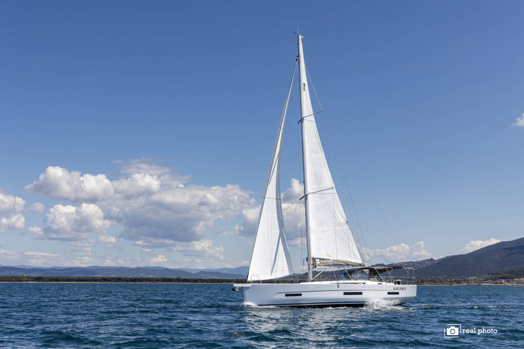Dufour 530 Agnese - Water maker, Solar Panel 
