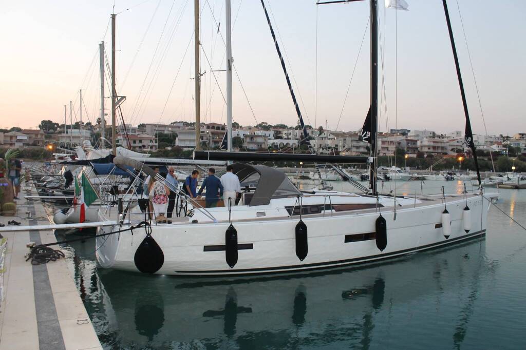 Dufour 56 Exclusive INVICTUS