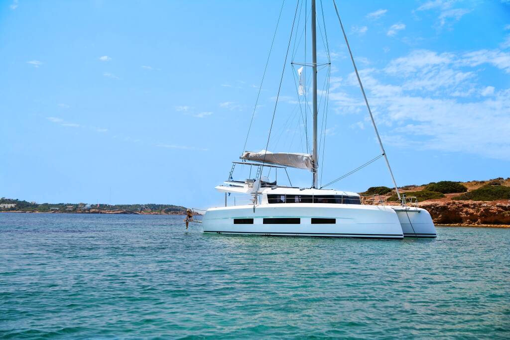 Dufour Catamaran 48 5c+5h Sonia