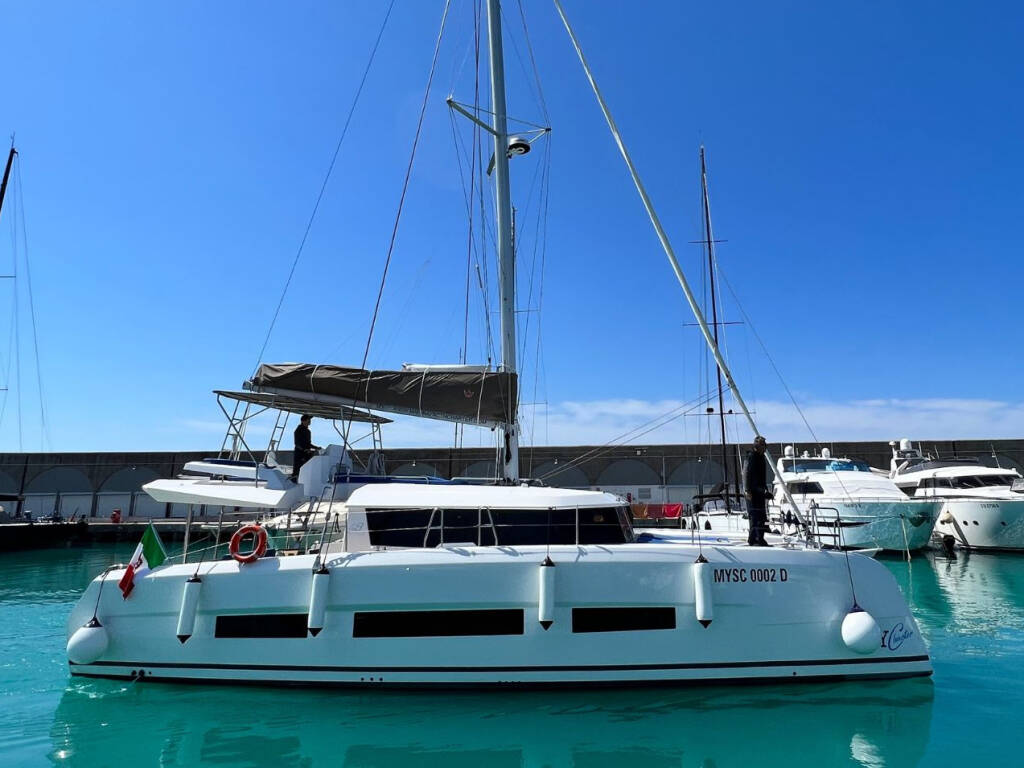 Dufour Catamaran 48 5c+5h Stella