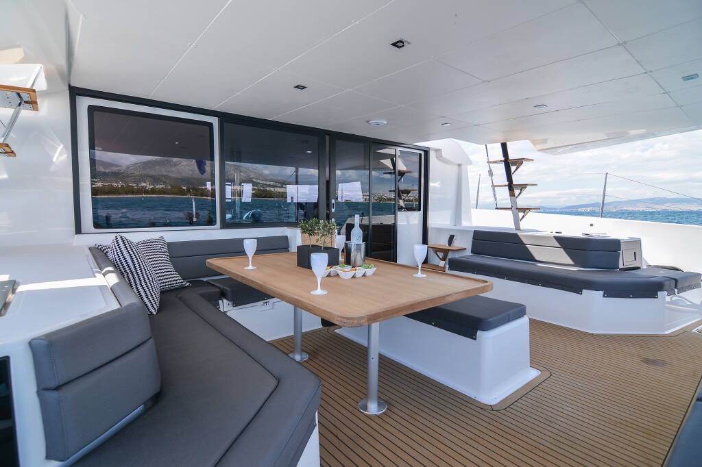 Dufour Catamaran 48 Sea Breeze 