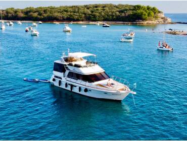 Edership President 44 • Paloma I