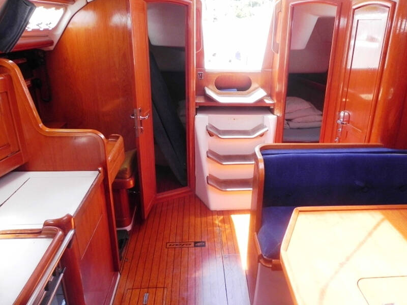 Elan 38 Palau