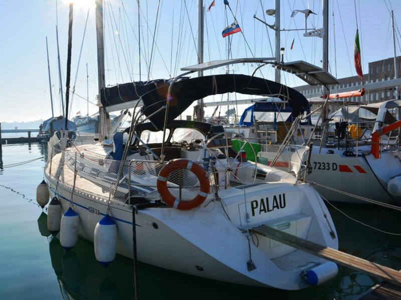 Elan 38 Palau