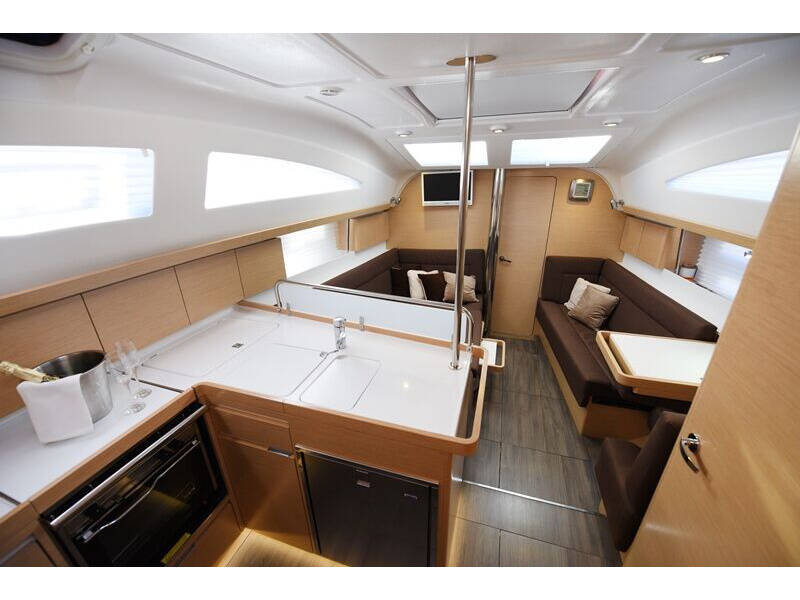 Elan 40 Impression Vili - new sails 2021.