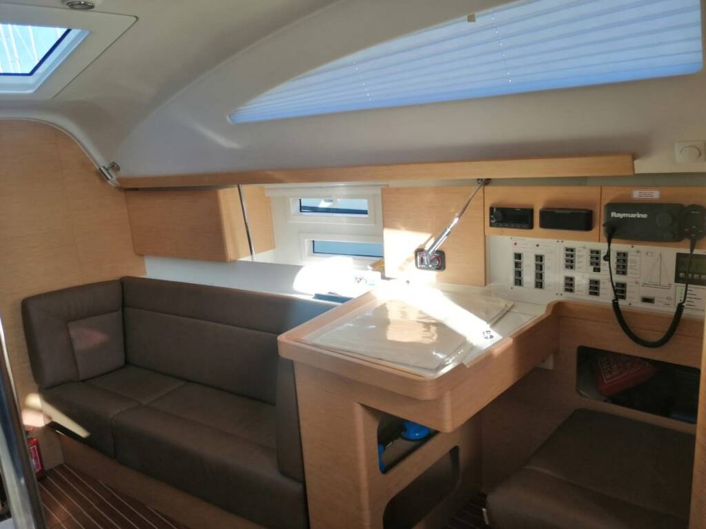Elan 45 Maui