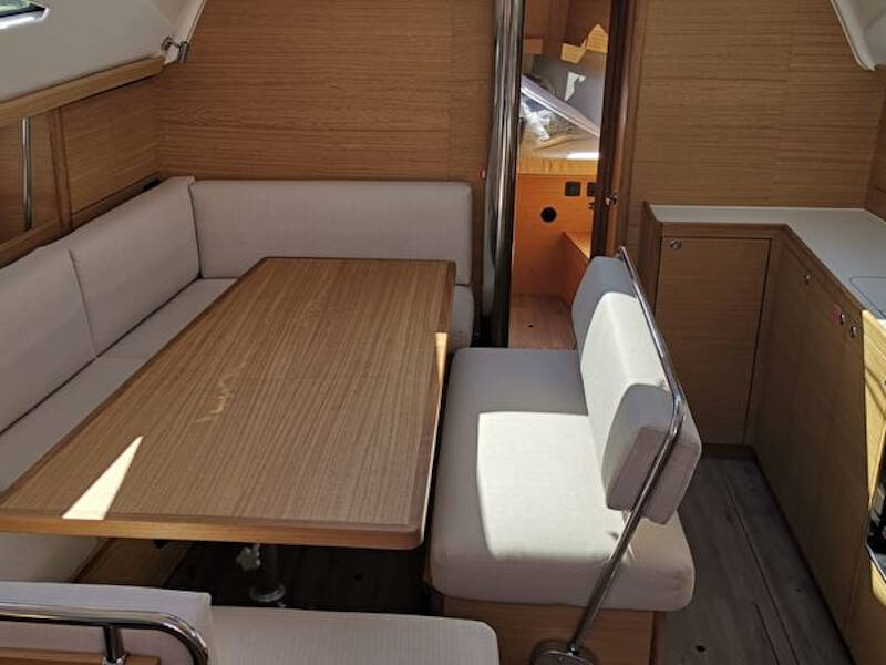 Elan Impression 45.1  JOLA - GENERATOR + AC