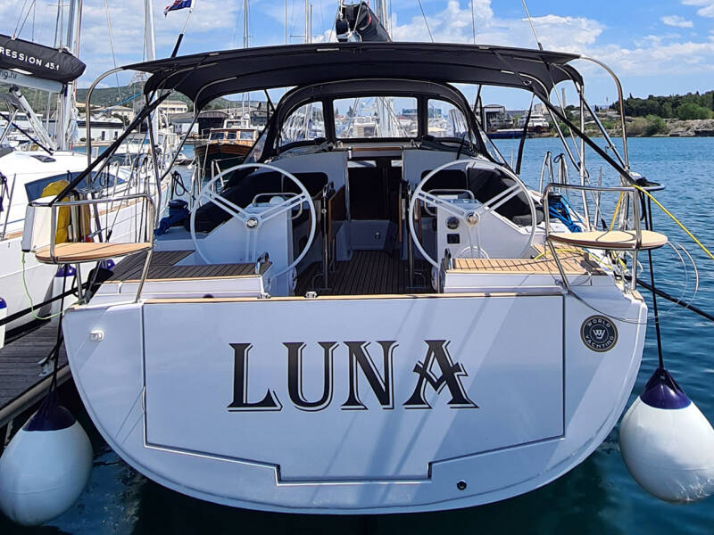 Elan Impression 45.1 • Luna