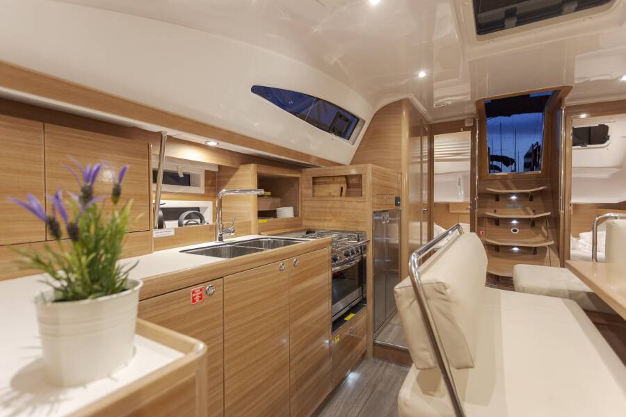 Elan Impression 45.1 Bad Buoy