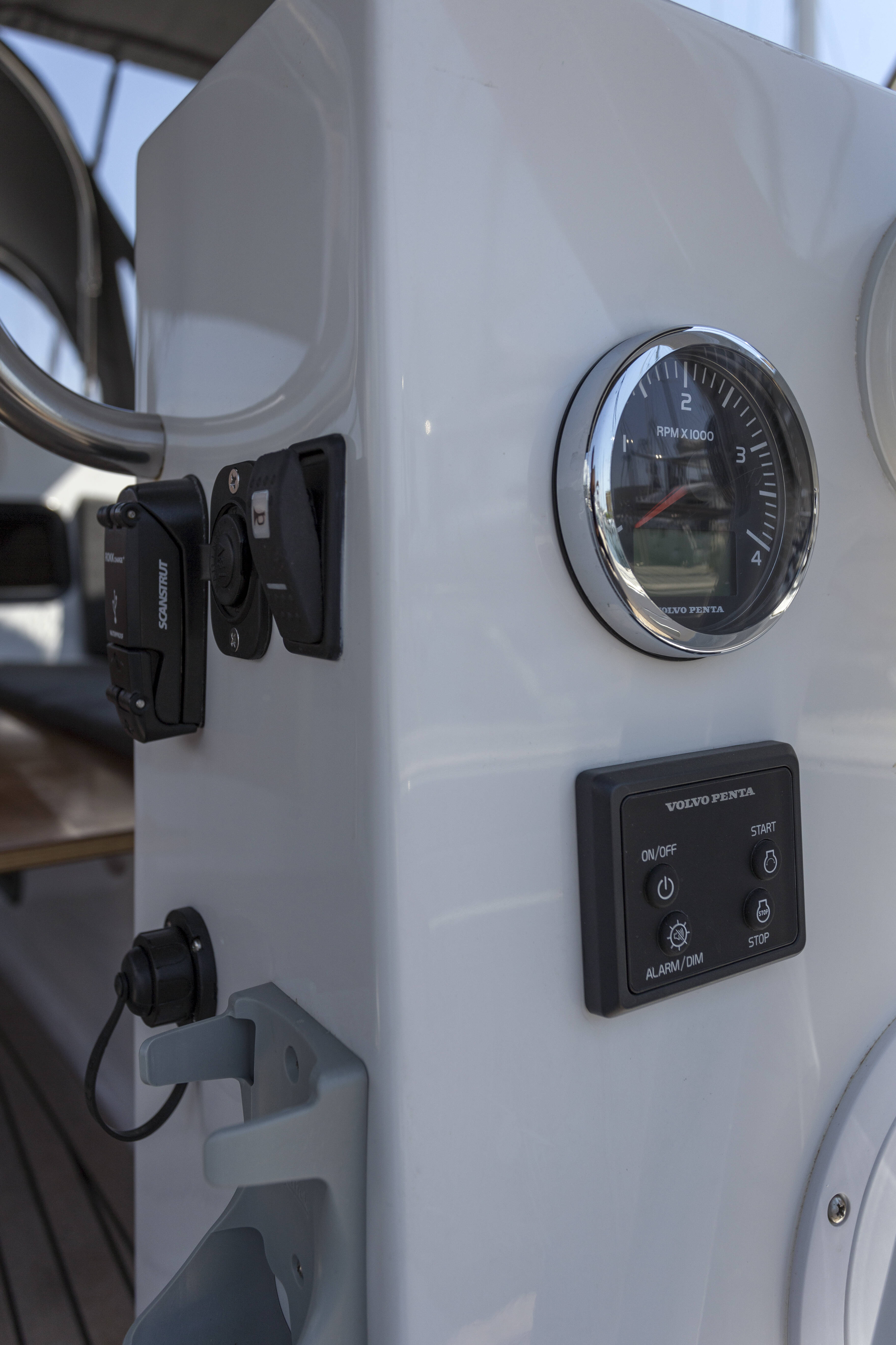 Elan Impression 45.1 Bad Buoy