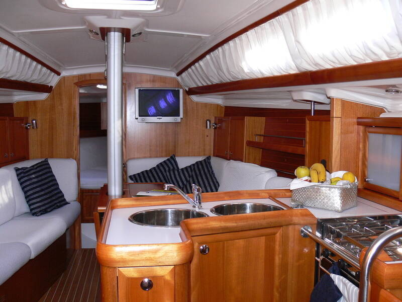 Elan Performance 37 Sailway Uno