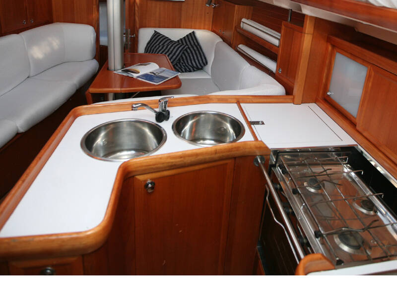 Elan Performance 37 Sailway Uno