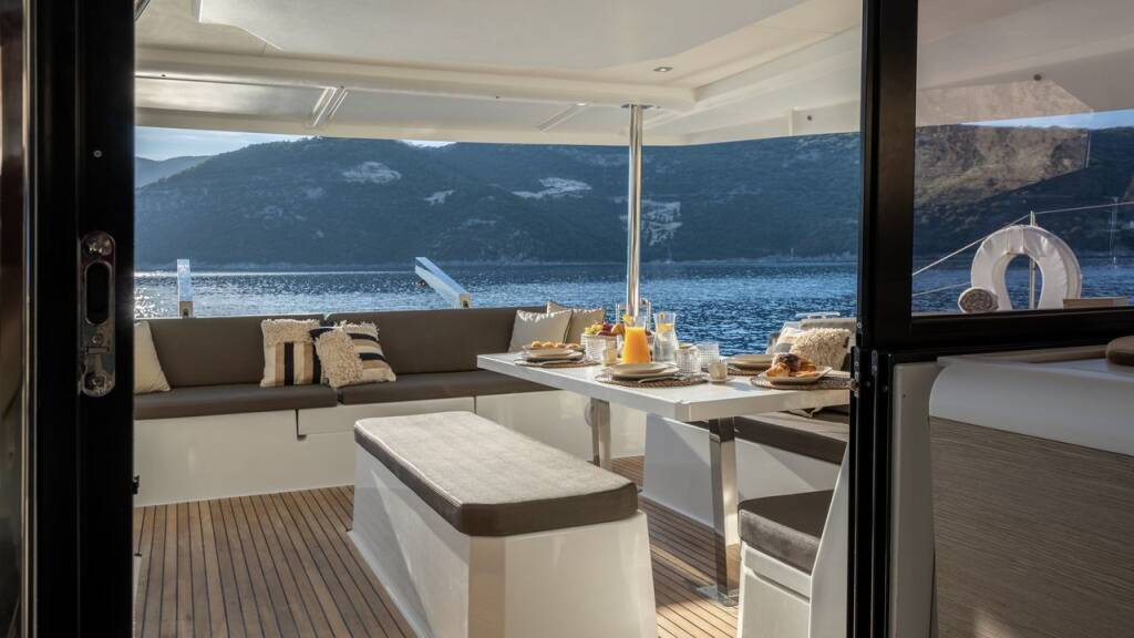 Elba 45 PHOEBE