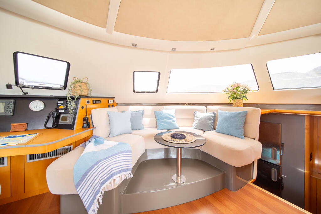 Eleuthera 60 Zorba CAT Cabin 1