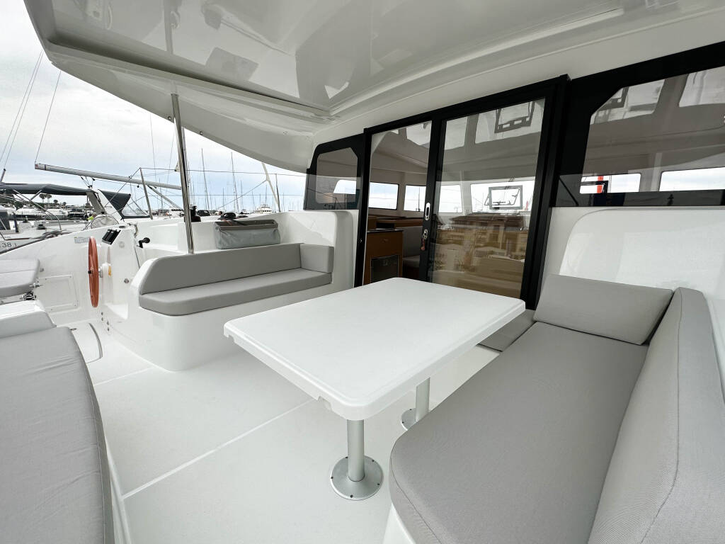 Excess 11 3cabins CHARRUA 