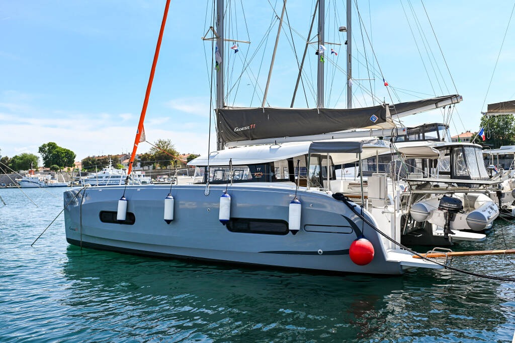 Excess 11 ISLAND BLUE V