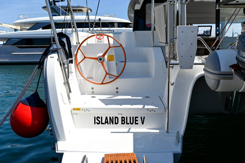 Excess 11 ISLAND BLUE V