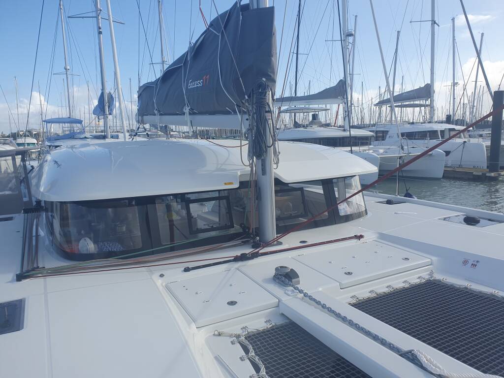 Excess 11 HELLENIC BREEZE