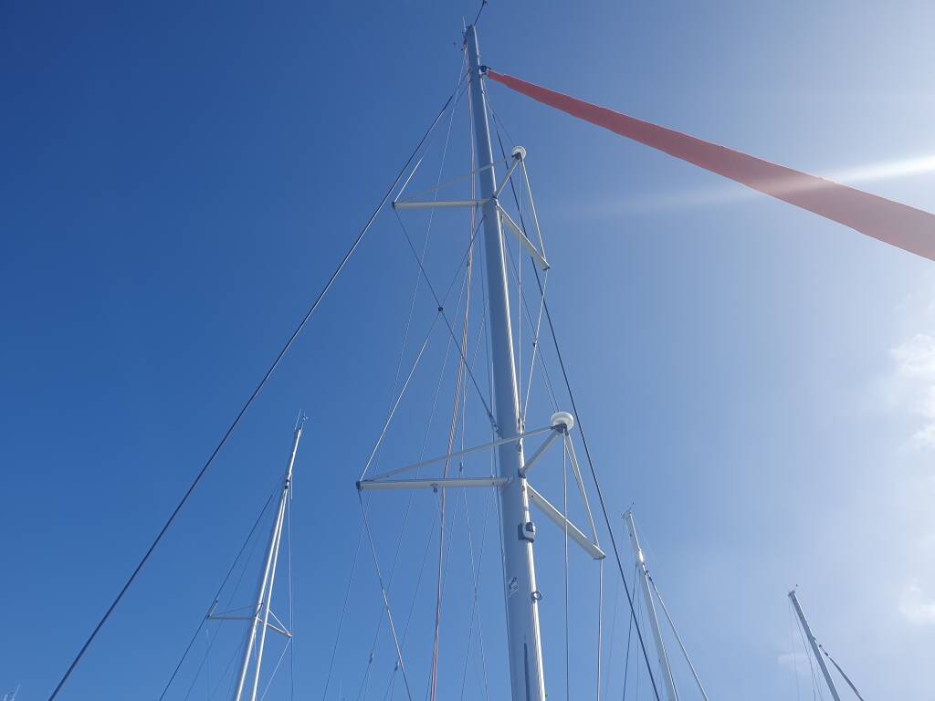 Excess 11 HELLENIC BREEZE
