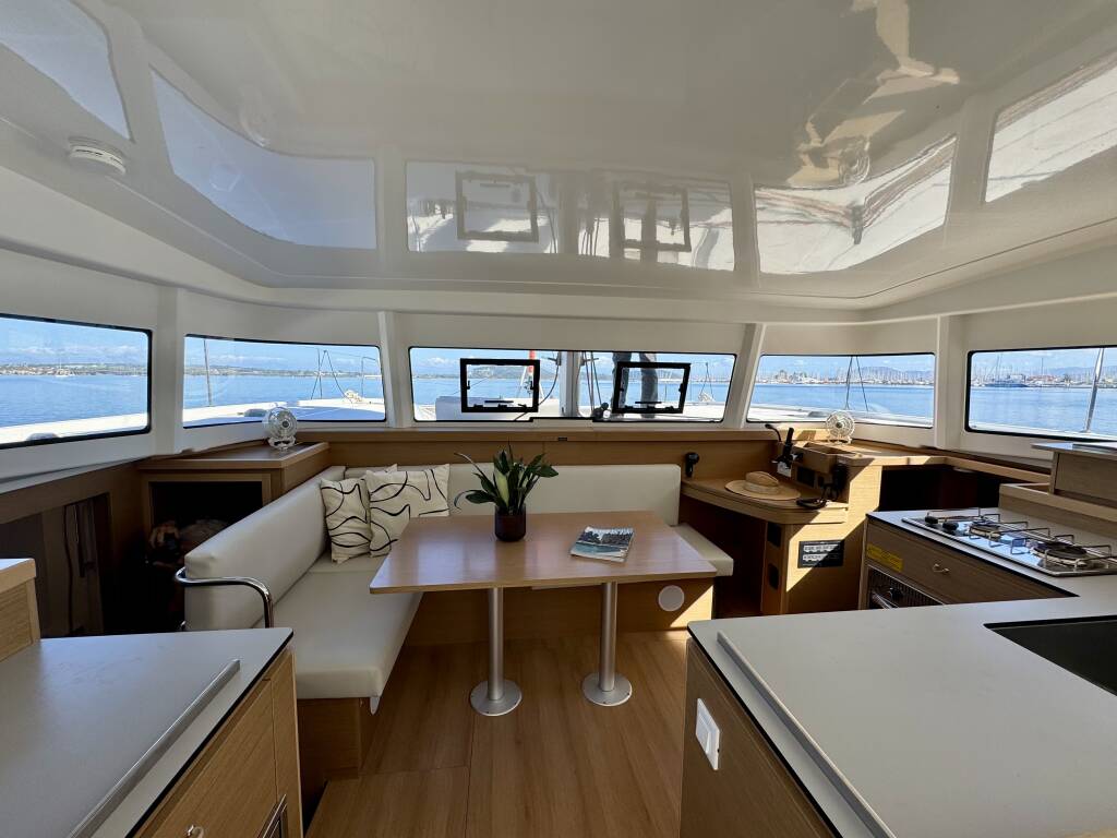 Excess 11 HELLENIC BREEZE