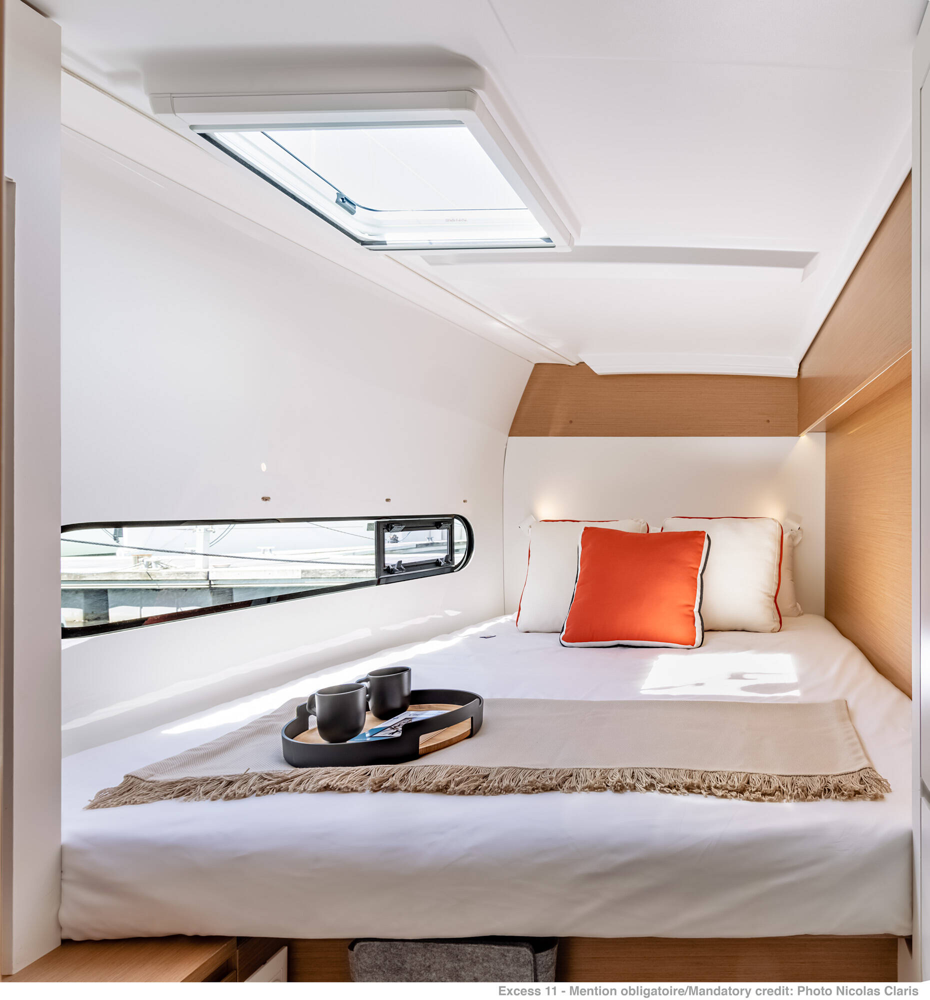 Excess 11 ALIA (Solar Panels, Electric WC, convertible saloon table, 1 SUP free of charge)