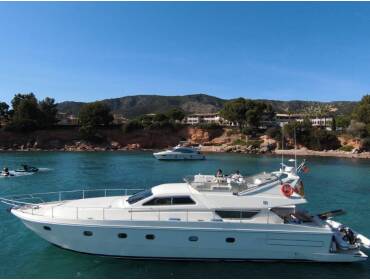 Ferretti 175 FLY • Tres Sirenas