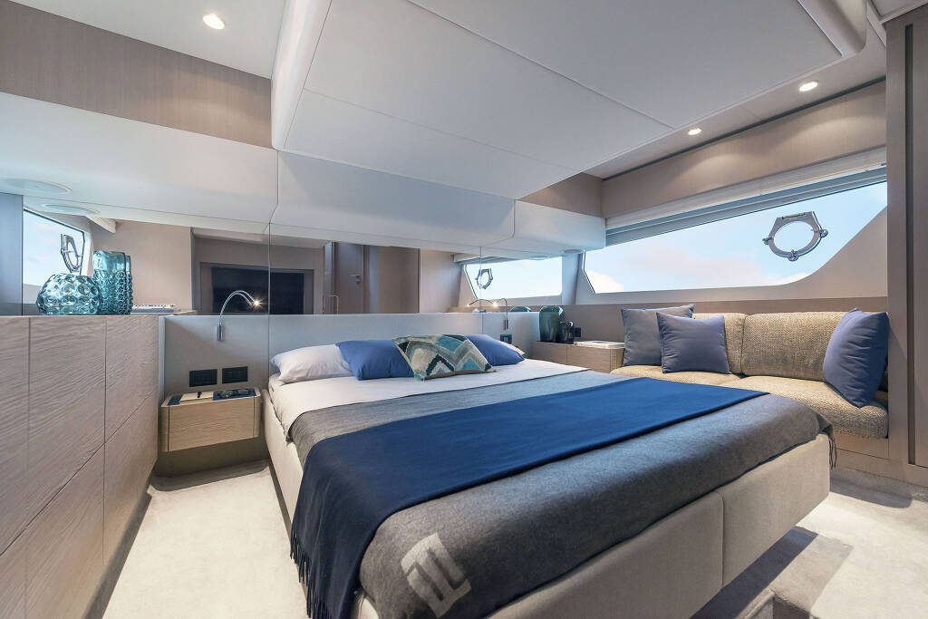 Ferretti 500 Seven