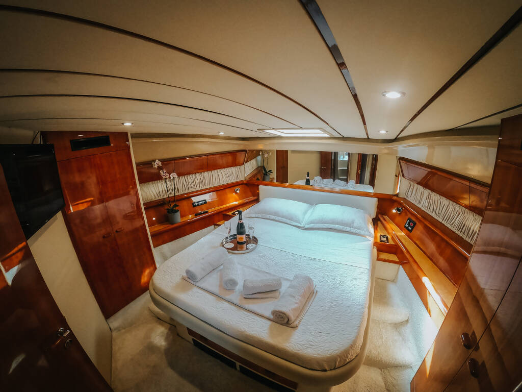 Ferretti 53 SECRET