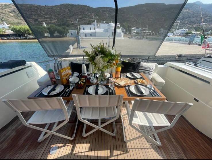 Ferretti 53 SECRET