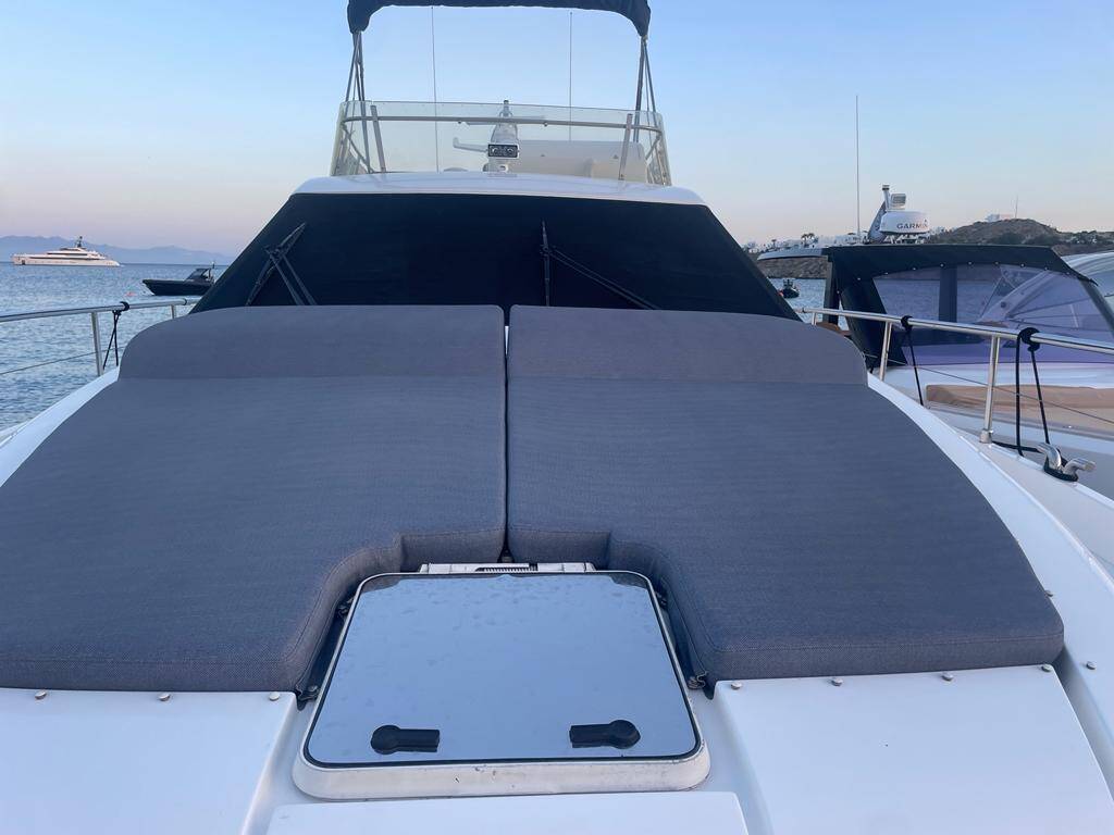 Ferretti 53 SECRET