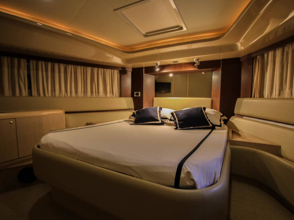 Ferretti 591 Borna I
