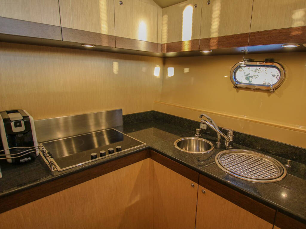 Ferretti 591 Borna I