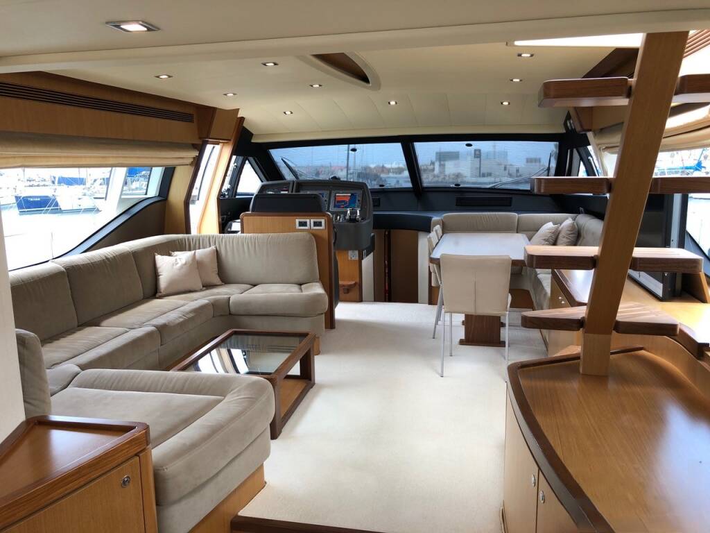 Ferretti 630 ESCAPE