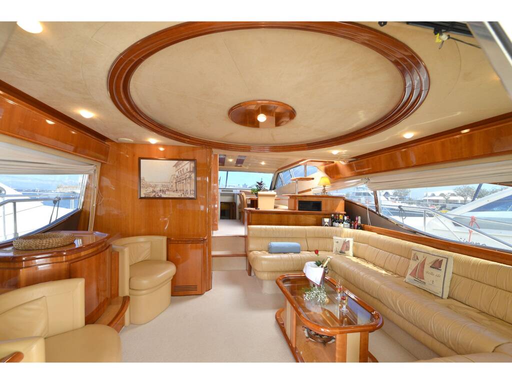 Ferretti 68 MARY