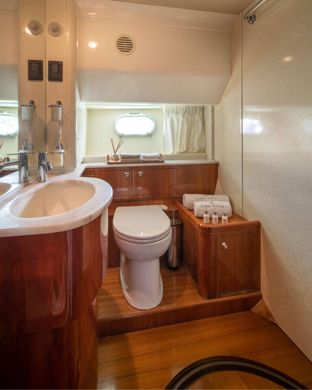 Ferretti 68 SIMPLY BRILLIANT