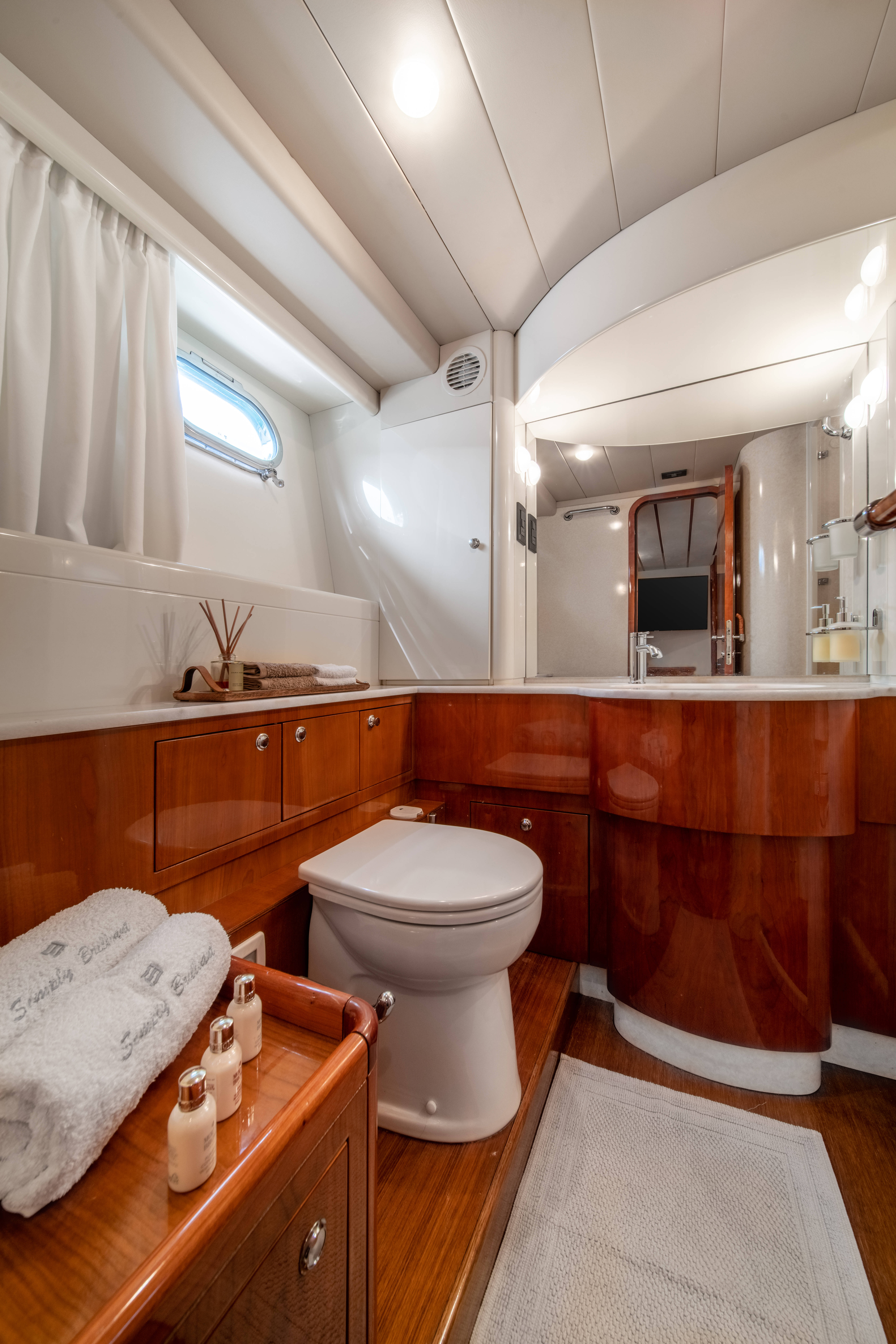 Ferretti 68 SIMPLY BRILLIANT