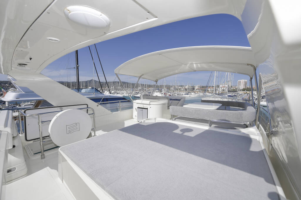 Ferretti 70 Celine