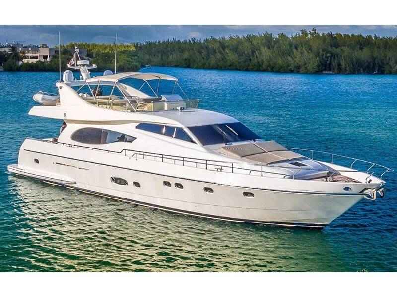 Ferretti 72 HASARD