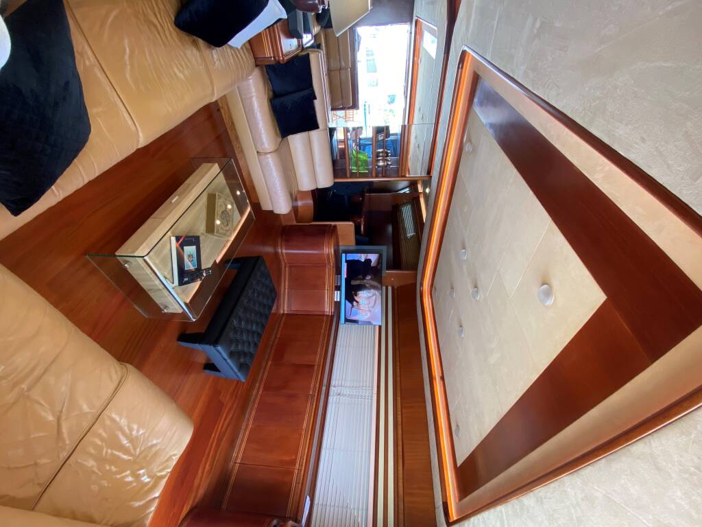 Ferretti 76' Fly Bruno
