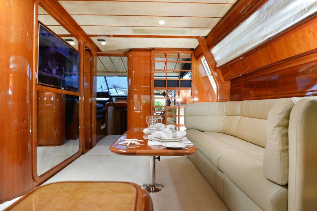 Ferretti 80 Kentavros II