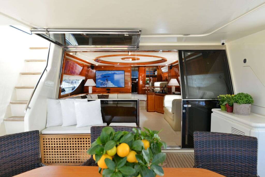 Ferretti 80 Kentavros II