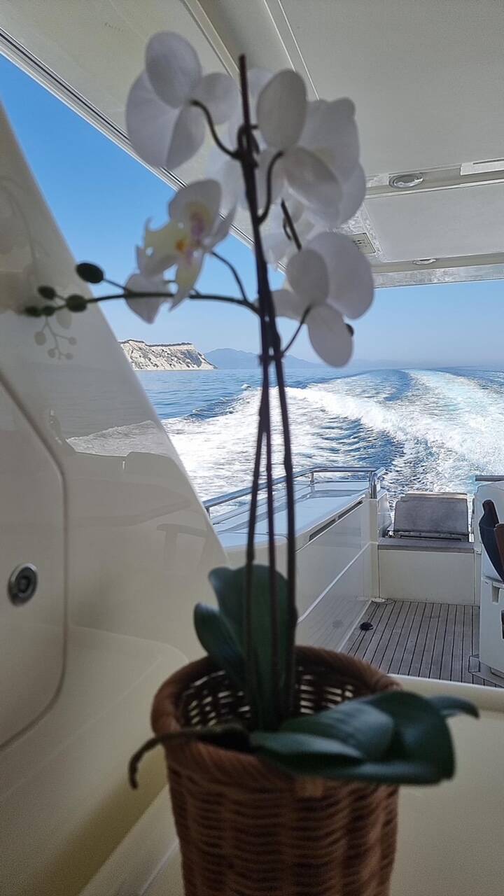 Ferretti 80 Kentavros II