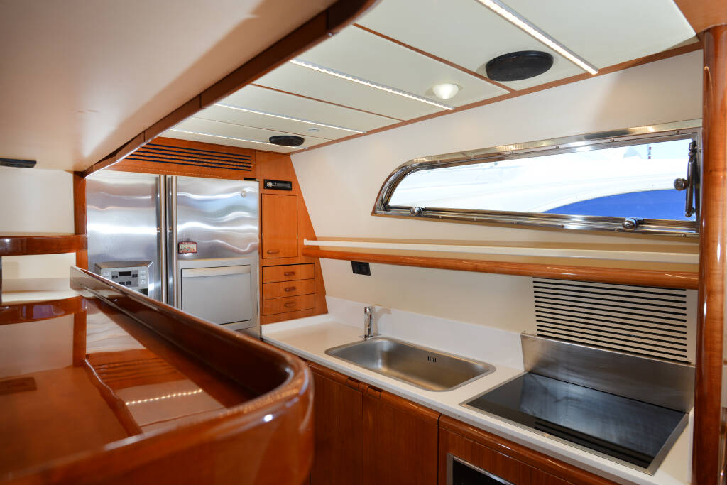 Ferretti 80 Kentavros II