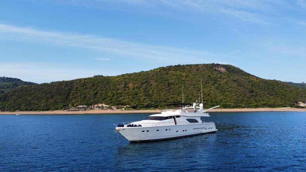 Ferretti 80 Kentavros II