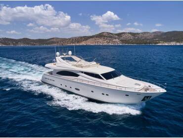 Ferretti 880 • ESTIA YI