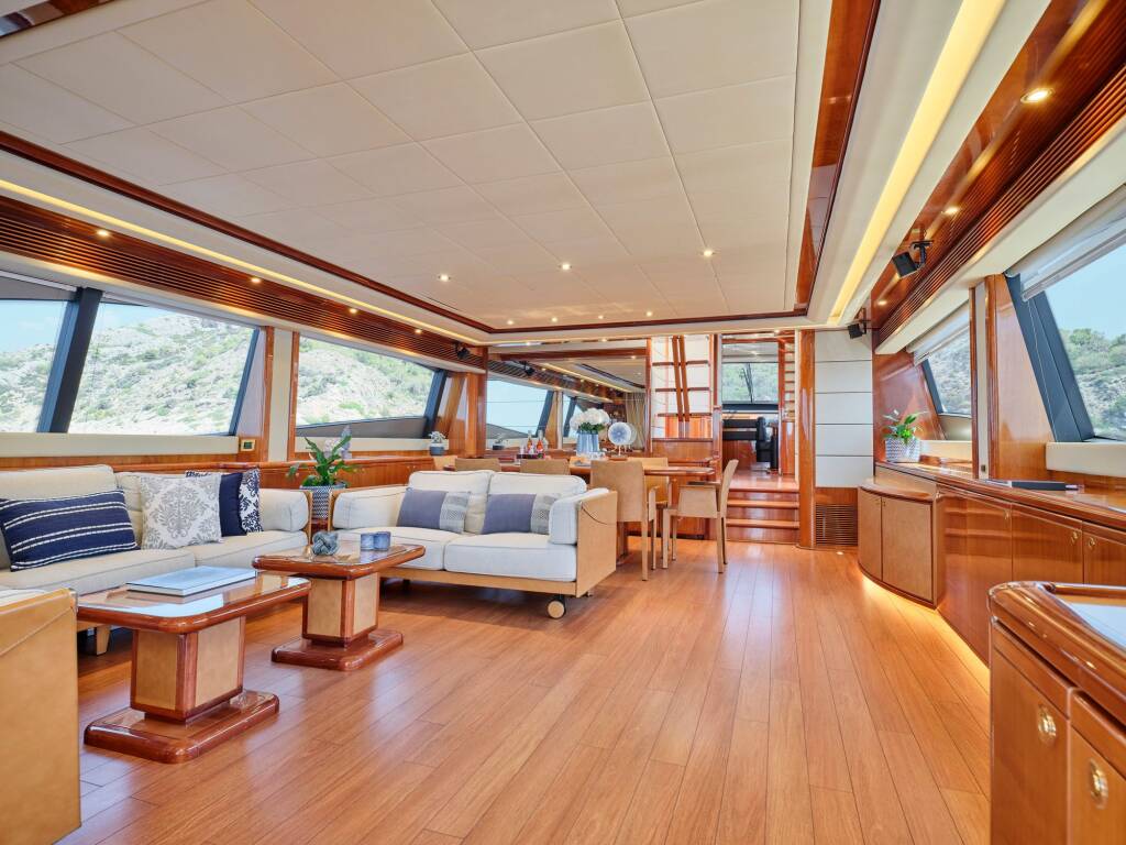 Ferretti 880 ESTIA YI