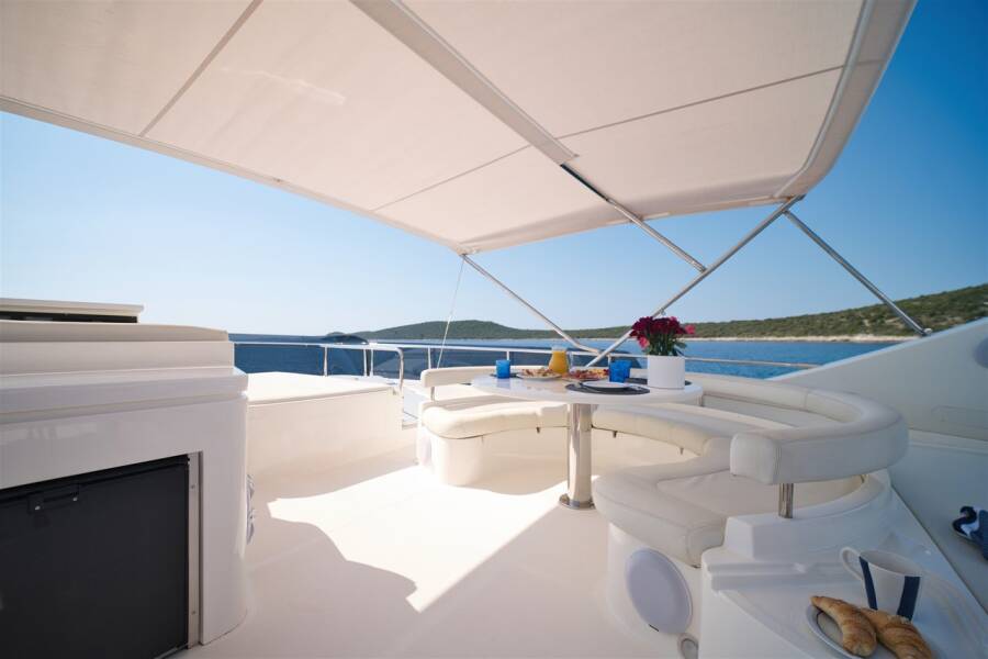 Ferretti Yachts 681 M/Y Dominique