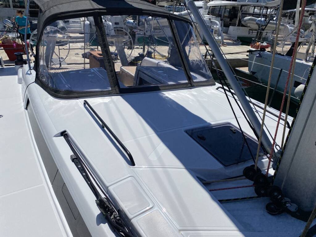 First 44 Saetta