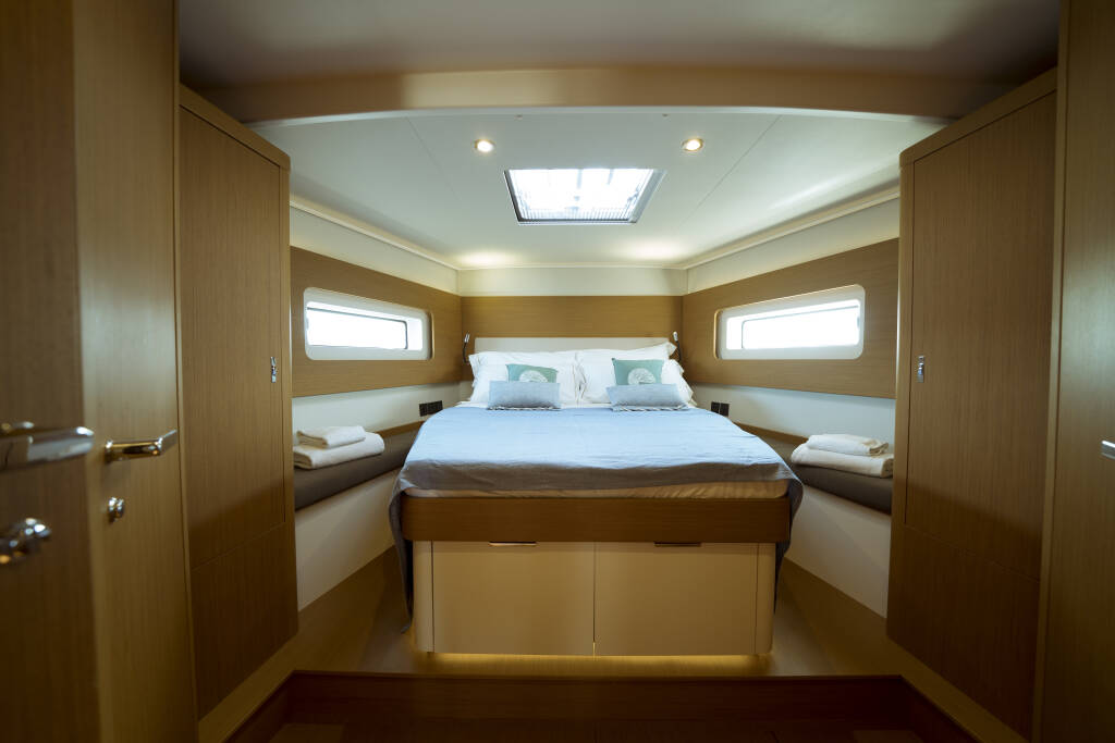 First 53 Ottima - Premium Crewed line