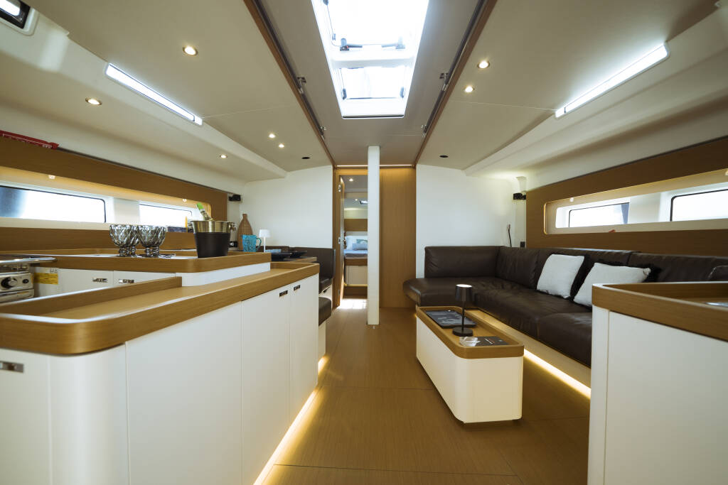 First 53 Ottima - Premium Crewed line